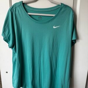 Nike Women's Teal Crew Neck Short-Sleeve Tee plus size